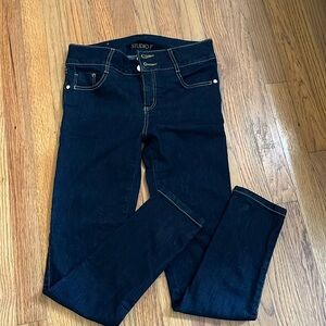 Studio F skinny jeans